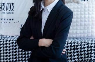 BoBoSocks袜啵啵 - 糯米分享的原图，肉丝和她令人意想不到的脚尖微加固！