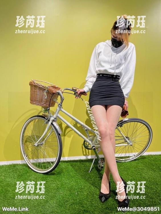 微密圈 - 看!Callmecandy浴缸原图，无圣光！小心别被水流晕倒哦！