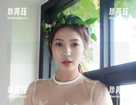 探秘G.su(全智秀)的红裙，图包里的每一帧都是一种难以言喻的美！