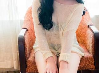 GIRLT果团网 - 一起来海边看王语纯的套图分享：心动瞬间等你来！