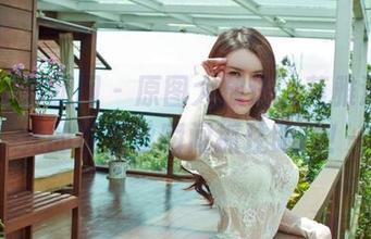 GIRLT果团网 - 原图大放送，莫雅淇无圣光的裤里丝瞬间抓住眼球！