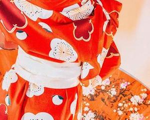 GIRLT果团网 - 调皮的学姐：莫雅淇美图资源，谁会抗拒这样的小妖精？