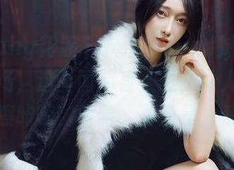 HuaYang花漾 - 乔漫妮mina妹妹最新套图登场，这画面简直太美，让人忍不住要咔嚓咔嚓，哈哈，真的是太爱了！