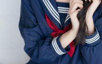 喵糖映画与蕾姆一同徜徉在兔女郎的世界：一部写真，满载爱与梦幻！