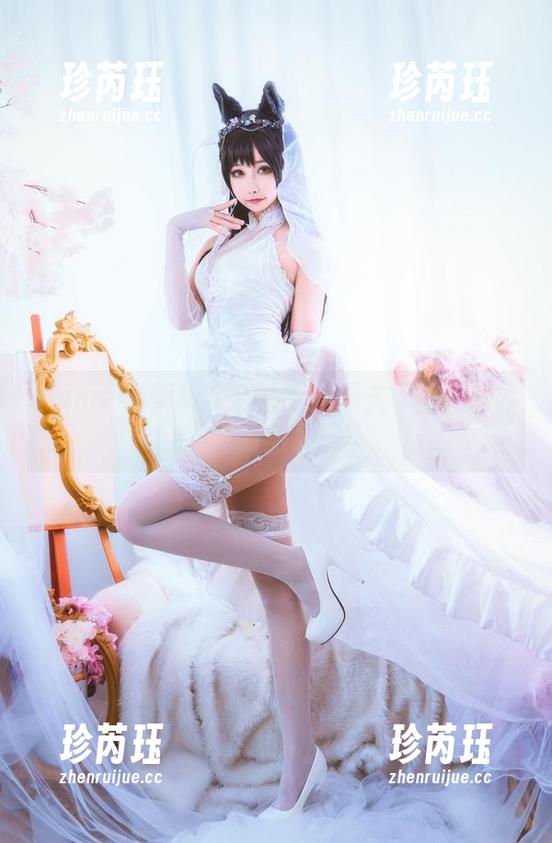 Momoko葵葵与浴缸：一场关于私拍的水花四溅之旅