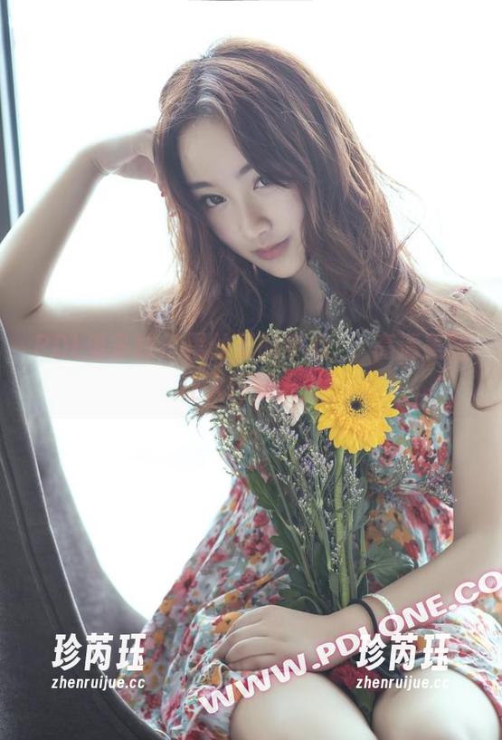 PDL潘多拉 - 黑丝里的梦心玥，高清美图让人怀疑人生