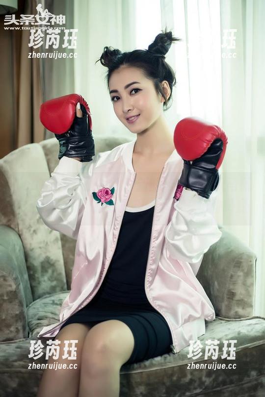 TouTiao头条女神 - 新的樊安妮“双马尾”合集更新，让我感受一下这气场的转变