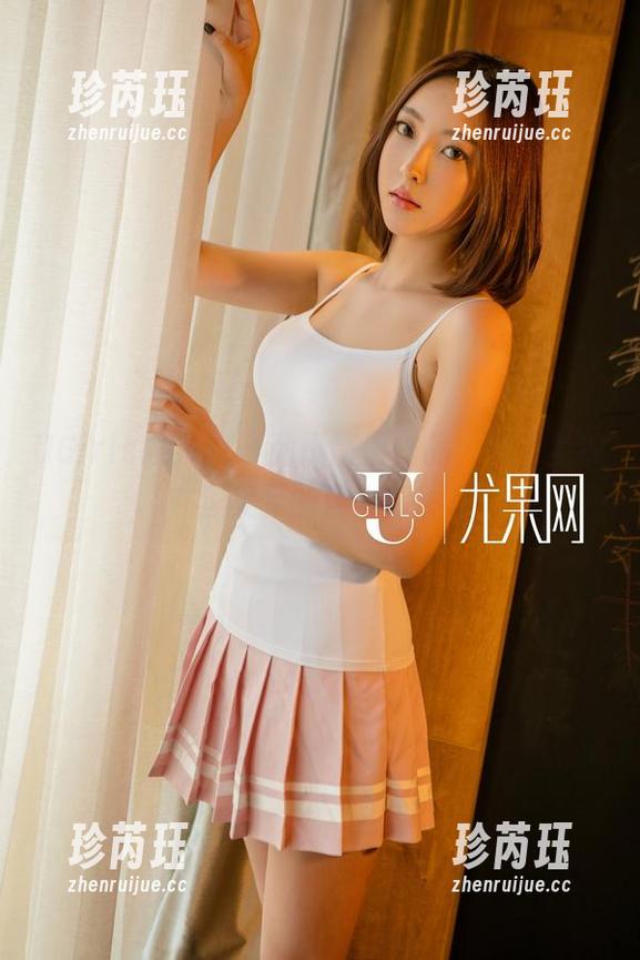 UGirls尤果网 - 劲爆高清作品，看看孟狐狸美足的魔力吧！