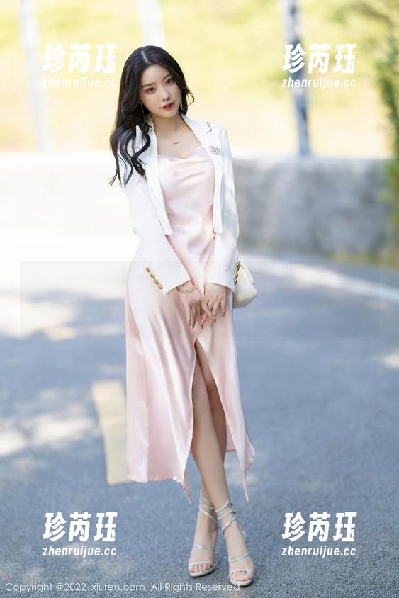 Xiuren秀人网 - Erikaki毛衣写真集：高清版诱惑，毛衣竟有如此多的故事