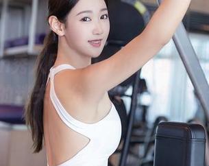 Xiuren秀人网 - yoo优优夏天写真：阳光下的迷失，分享我的蜕变与无奈。