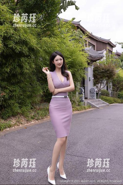 Xiuren秀人网 - 游泳还是艺术？网盘里的周井空泳装作品给你答案！