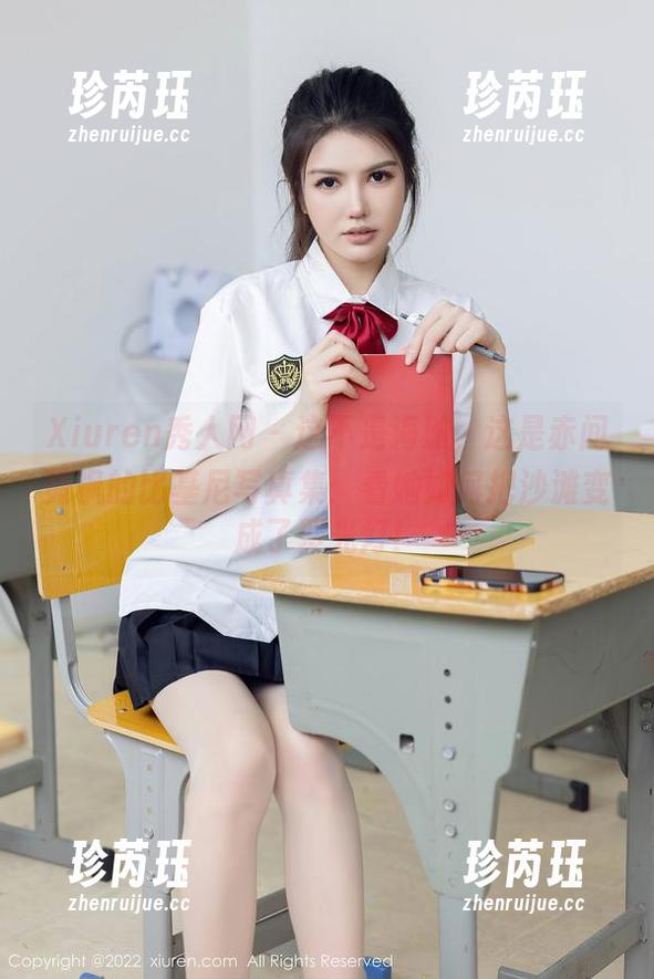 Xiuren秀人网 - 这不是海滩，这是赤间菀枫的比基尼写真集：看她如何把沙滩变成了聚光灯！