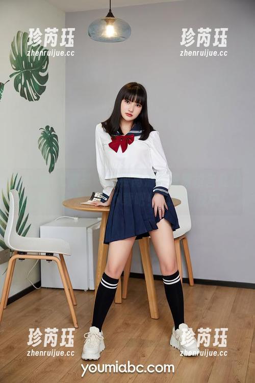YouMi尤蜜荟 - 想要高清的费若拉宫廷仕女图？快来一份下载吧！心跳加速中！