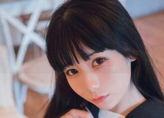 最新！usejan蓝蓝白衣竞泳，水中小仙女上线