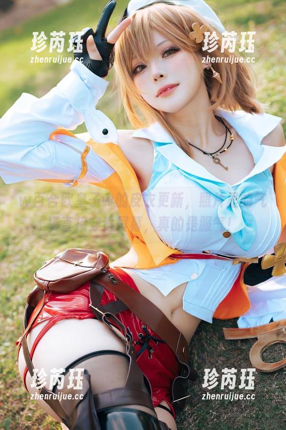 w百合欧皇子w的皮衣更新，照片里的气场直接穿透屏幕，真的是服气！