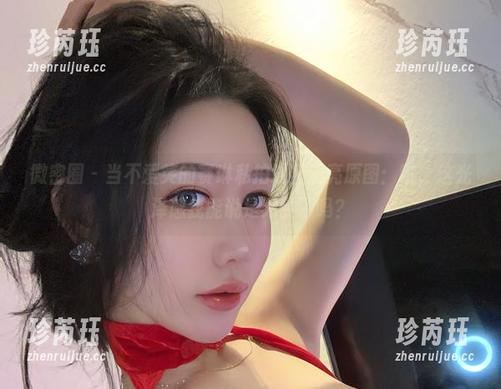 微密圈 - 当不爱笑的赛琳私拍遇上油亮原图：瞧，这光泽感我能说是无敌了吗？