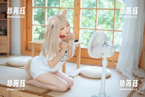 轻松下载乖乖衣宝的图集，初音韶华，让你忍不住想多看几眼！