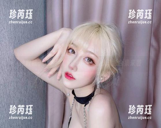 抢救袜子美学！啾小妍Deer棉袜壁纸合集来袭
