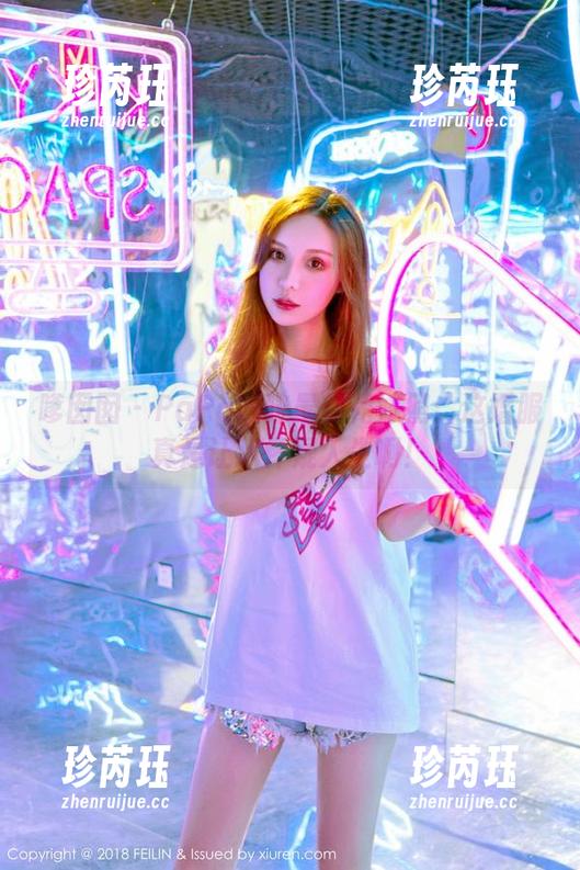 嗲囡囡 - PaPa妈咪最新花嫁照：这婚服真是让我怀疑人生啊！
