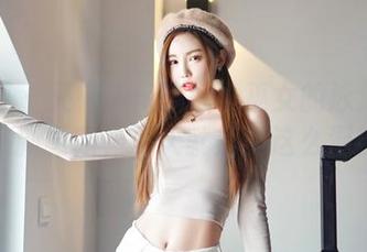 嗲囡囡 - 又来了！流氓小巫女的泳池写真集新更新，夏天就是要这么湿！