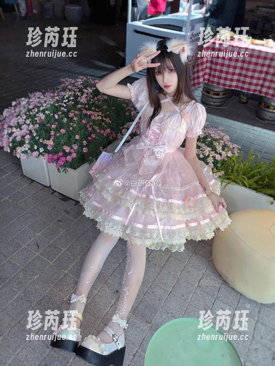 网袜与妖君白研：图集中包含多少心动？下载前慎重思考！