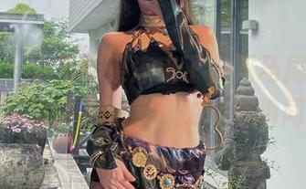微密圈 - 小玉吃果冻来了，双马尾加持！从高清原图看青春的奇妙瞬间！