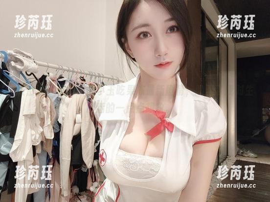 微密圈 - 照片中的小玉吃果冻最新剧情，唤醒了我对生活的一点点想象。