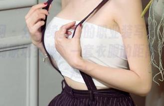 尤果网 - 分享绮里嘉的职业装写真：职场小白到职场女神，一套衣服的距离其实很短！