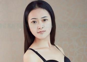 尤物馆 - 谁说私拍不能有态度？孟狐狸FoxYini的清纯原图打破常规！