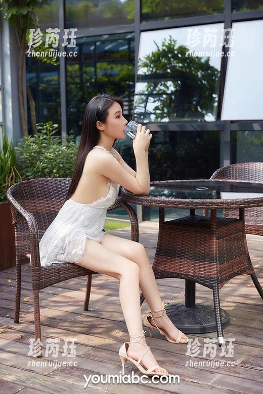 尤蜜荟 - 不止云朵在看！小仙的天台美图，连我都想飞起来！