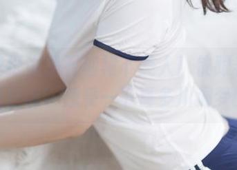 高清壁纸也是石榴裙下美人！快跟着‘是三不是世w’感受一下喜多川海梦的气息