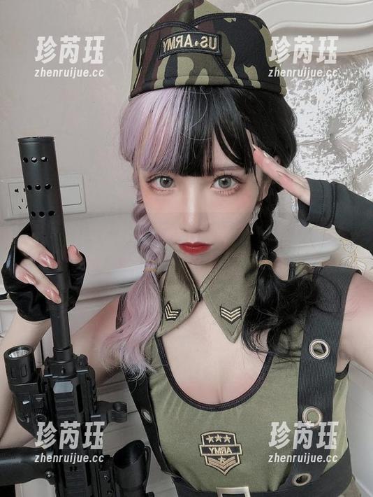 果咩酱的2021圣诞电子图，精选作品让那些普通的节日瞬间有了点意思。