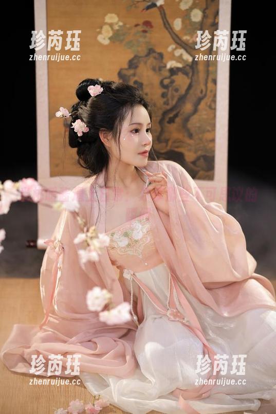 当桃暖酱遇上日常：分享那些不可思议的瞬间