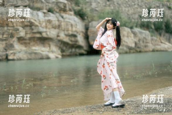 桜井宁宁的复古女仆写真，让图库的空气都变得粉粉嫩嫩，太温柔了！