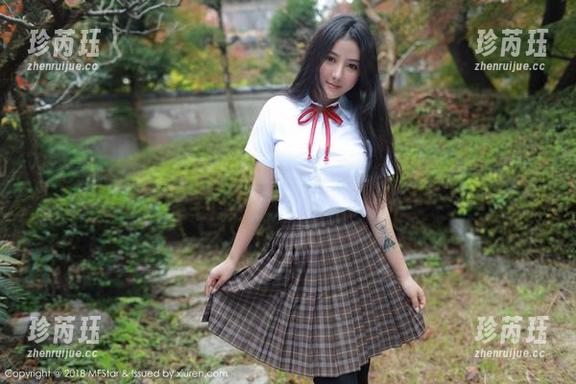 模范学院 - 谁说JK只能在校园？吴思晚的私拍合集教你花样玩！