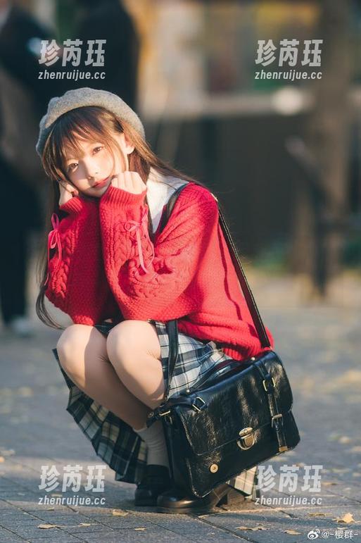 这位樱群的婚纱私房图集，跟我预想中的完全不一样，有点小超乎我的意料哎。