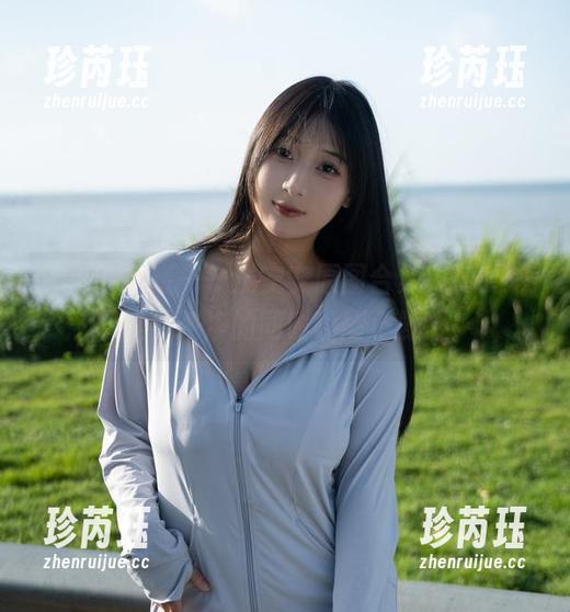 白色的诱惑——浅安安原图合集，感受一下这份纯净的同时唤醒小野心！