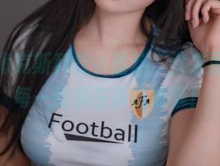 不止是海克斯科技小蛋糕，女友图包里的每一张都在诉说故事！