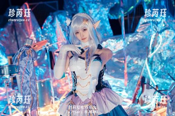 白莉爱吃巧克力 穿上职业装,白莉爱吃巧克力如何颠覆图库里的传统形象
