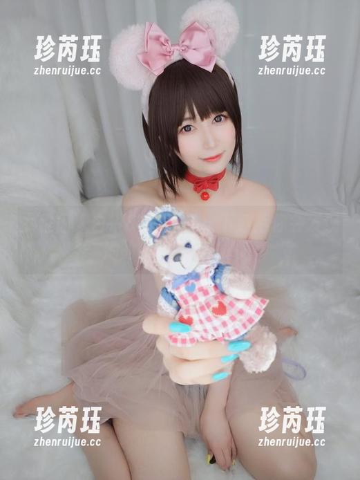 女性囚人白银81的日常：下载后你会发现她的‘新春活力’！