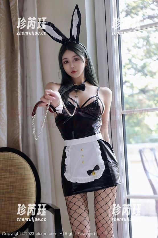 秀人网 - 比基尼图集大揭秘！杨紫嫣Cynthia怎么穿都那么会撩