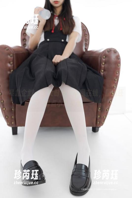 紧急企划 - 少女时代：小恩在线，原图还有点小心机哦。