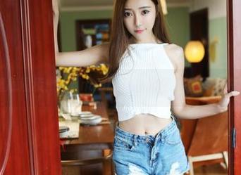 美媛馆 - 随意漫步：Manuela玛鲁娜的裸足写真在画面中游走