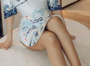 花漾show - 黑色的深邃：陈秋雨原图中的故事，照片仿佛在低声诉说