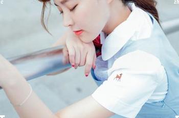 菠萝社 - Suki朱忆音校服套图大揭秘：谁说校服只有乖巧？！