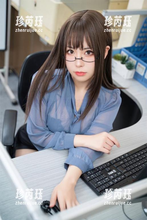 下载看虎森森，间谍过家家加兔女郎！网盘必备！