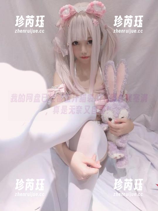 我的网盘已经被蜜汁猫裘的礼服合集塞满，真是无奈又自豪！