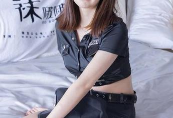 袜啵啵 - 揭秘小安的体操服分享：她是如何把动作变艺术的？