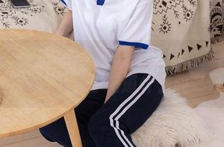 袜啵啵 - 你以为毛衣只有厚厚的？稚予的免费写真合集让你知道什么叫‘轻’。