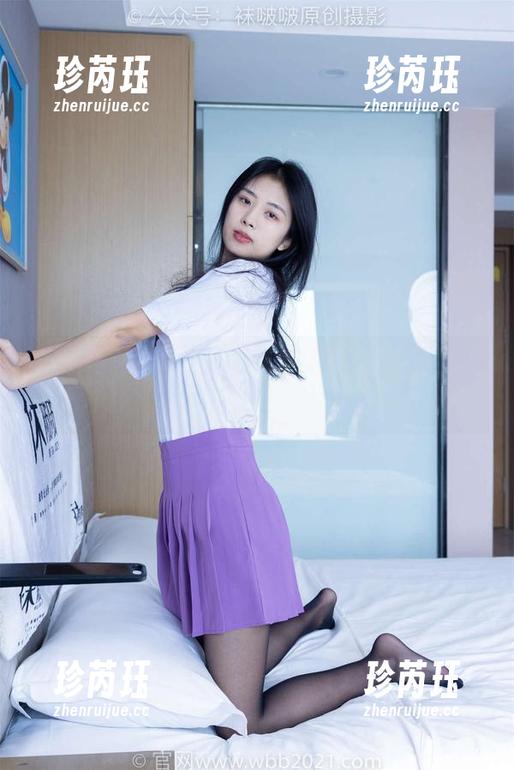 袜啵啵 - 邂逅芝士：厚白丝的写真作品，资源让人心痒痒。